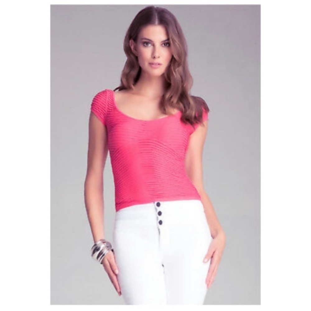 🌈🌻💕💎🤩Bebe v-neck texture top 💋✨💗